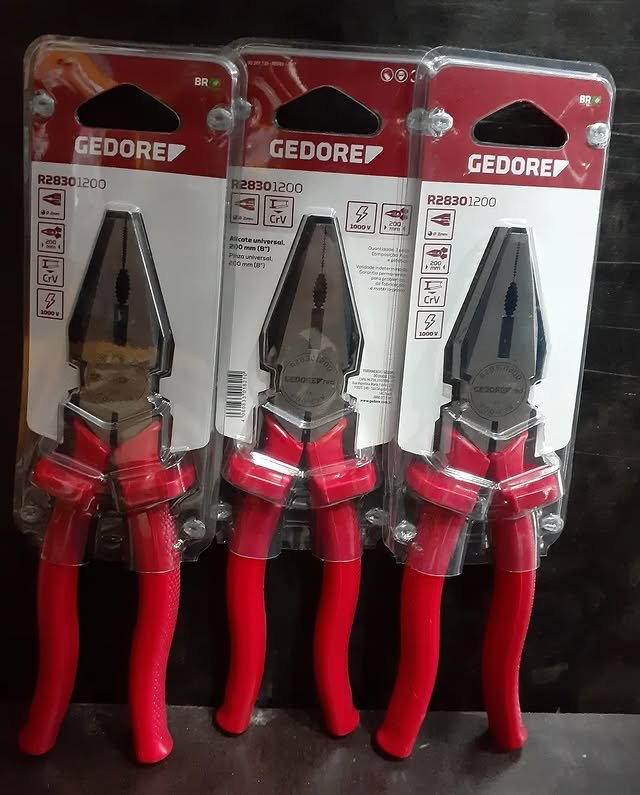 Chaves e ferramentas manuais para profissionais e uso doméstico